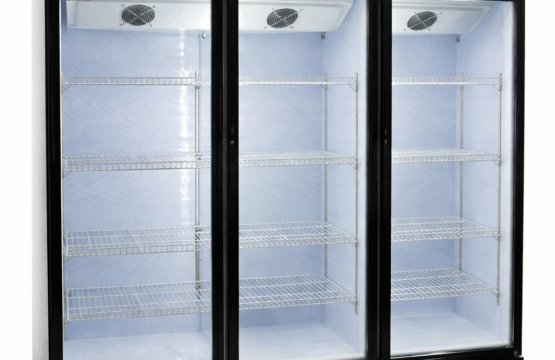 براد ثلاجة عرض ثلاثة ابواب زجاجي