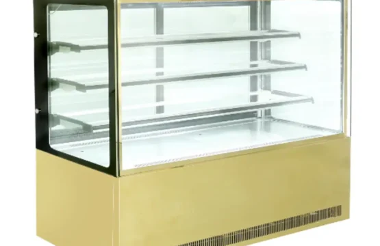 ثلاجة عرض الكيك 150 سم مربعة اللون ذهبي 3 رفوف