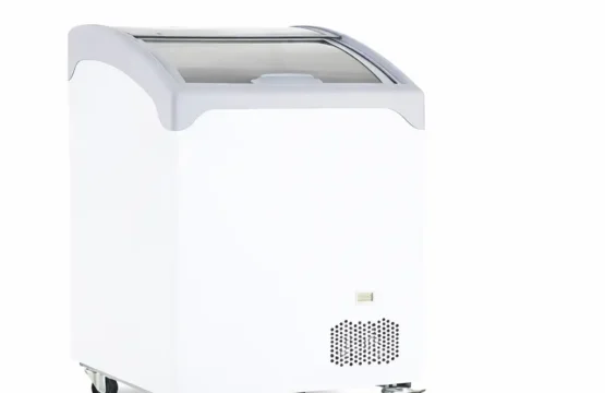 ‏Chest showcase display Freezer Sliding Door Carve Glass UGUR 100 WITH LED LIGHT