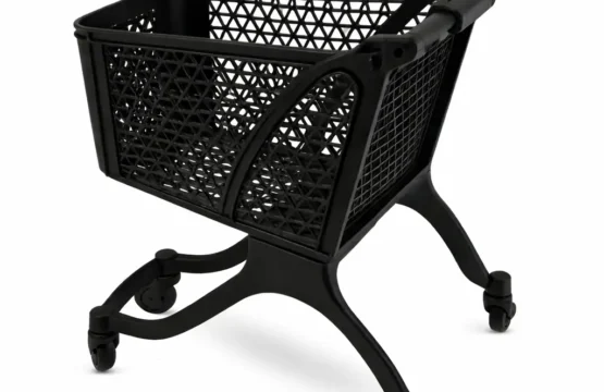 عربة تسوق بلاستيكية 80