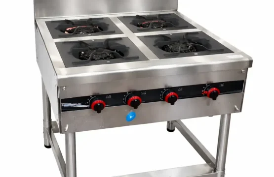 طباخ غاز 4 عيون هفي ديوتي مع طاولة و رف في الاسفل