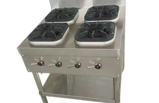 طباخ طهي بأربعة شعلات من الستانليس ستيل مع رف